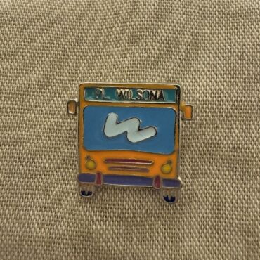 Pin metalowy autobus