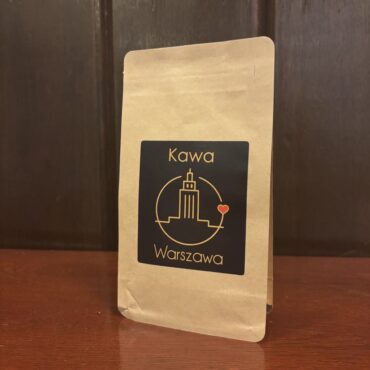 Kawa z motywem logo